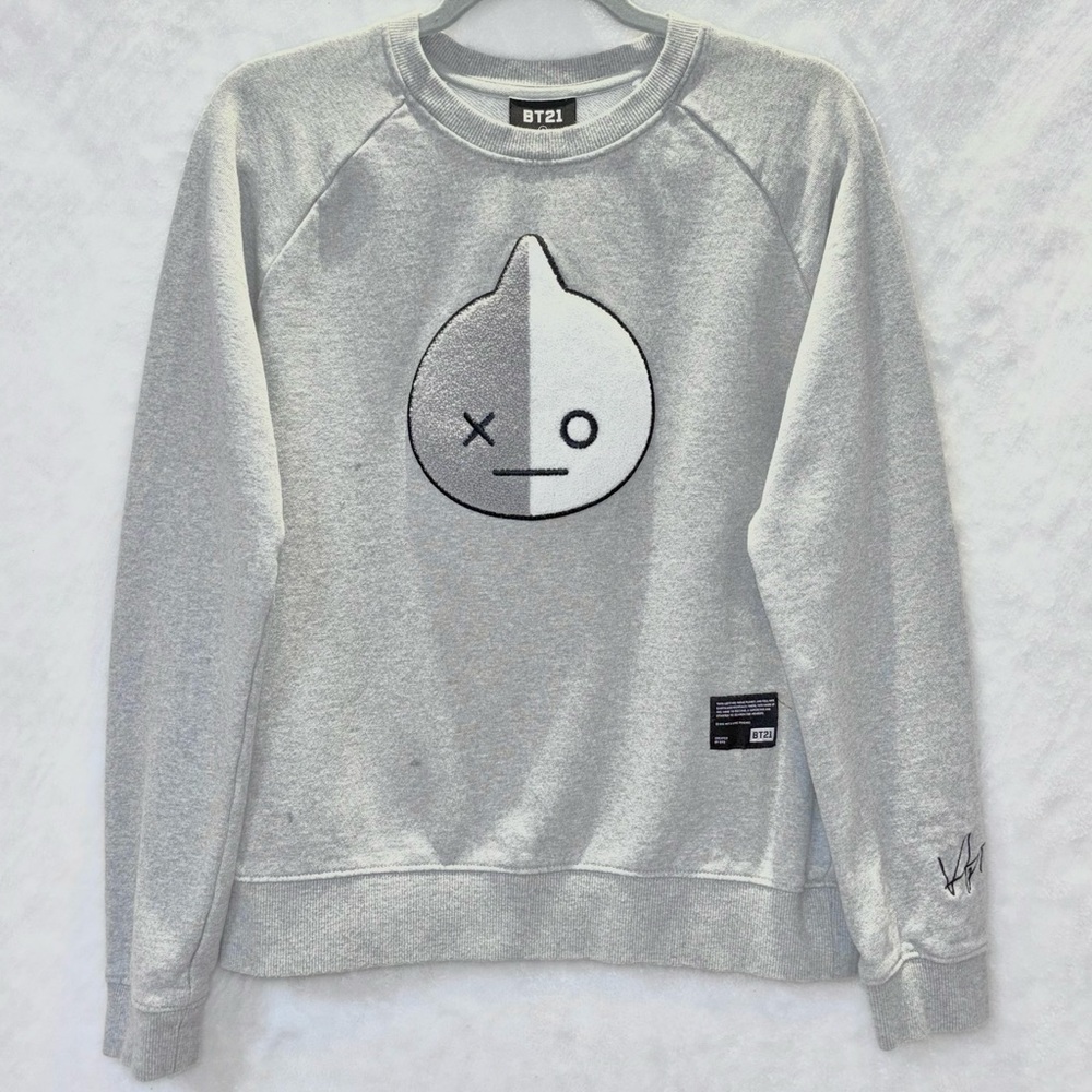 BTS BT21 Crewneck Sweatshirt 🩶🤍